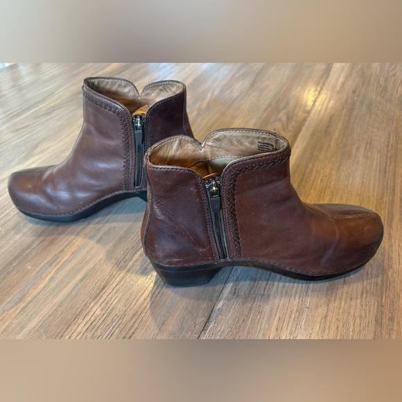 Womens Dansko Scout Brown Leather Ankle Zip Bootie Boots Size 40 Workwear Boho - Picture 12 of 16